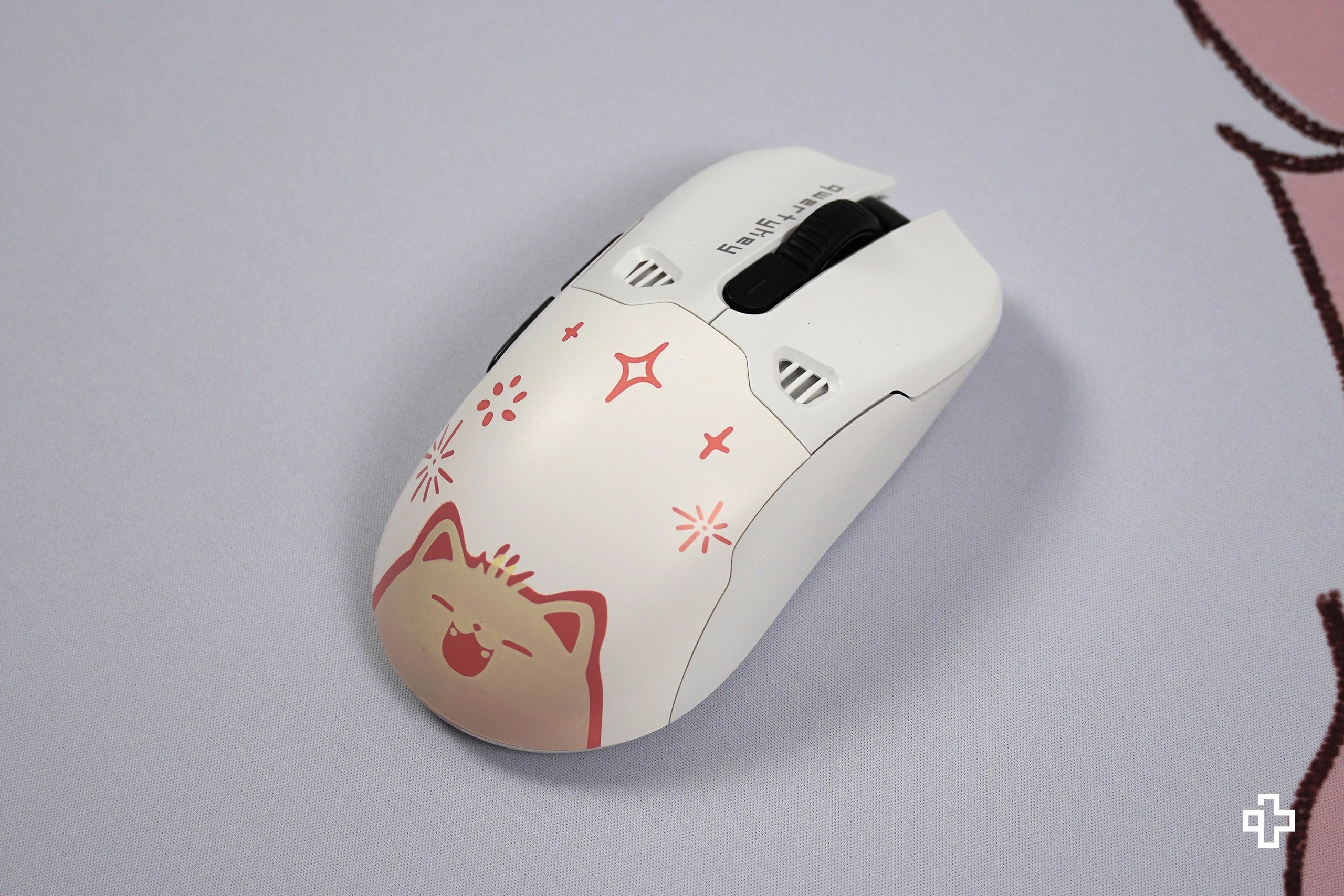 Cover Mouse QKM1 Bliss Alb