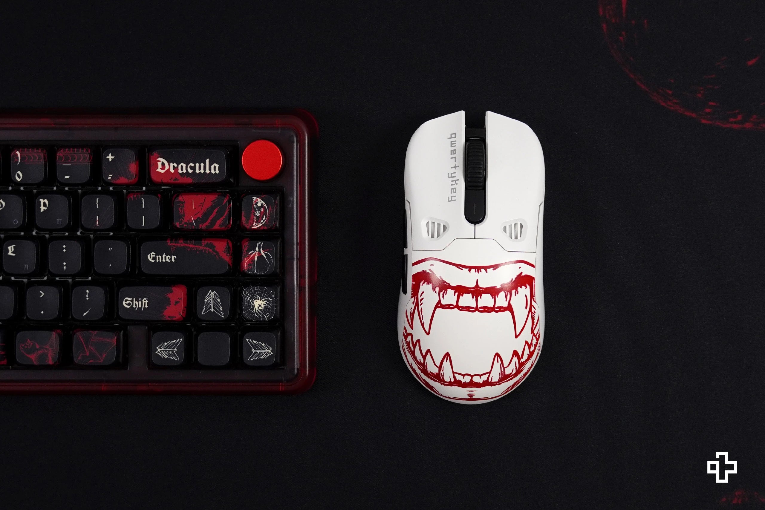 Cover Mouse QKM1 Dracula Alb