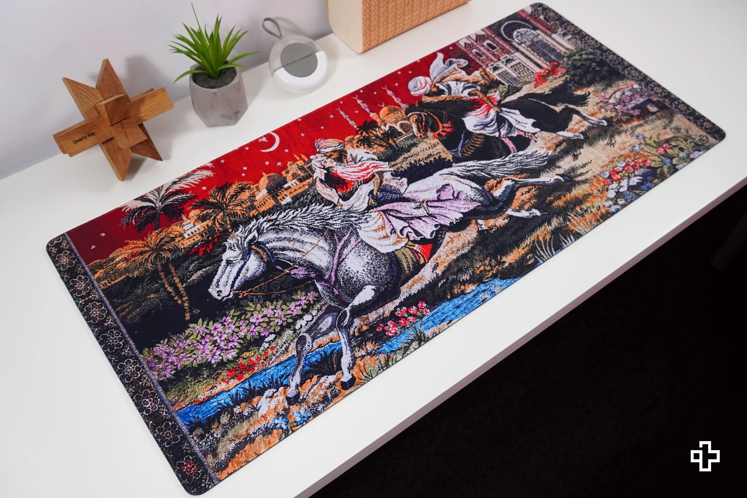 Deskmat Podkładka pod mysz QwertyKey Rapirea din Serai 4mm z przeszytymi brzegami