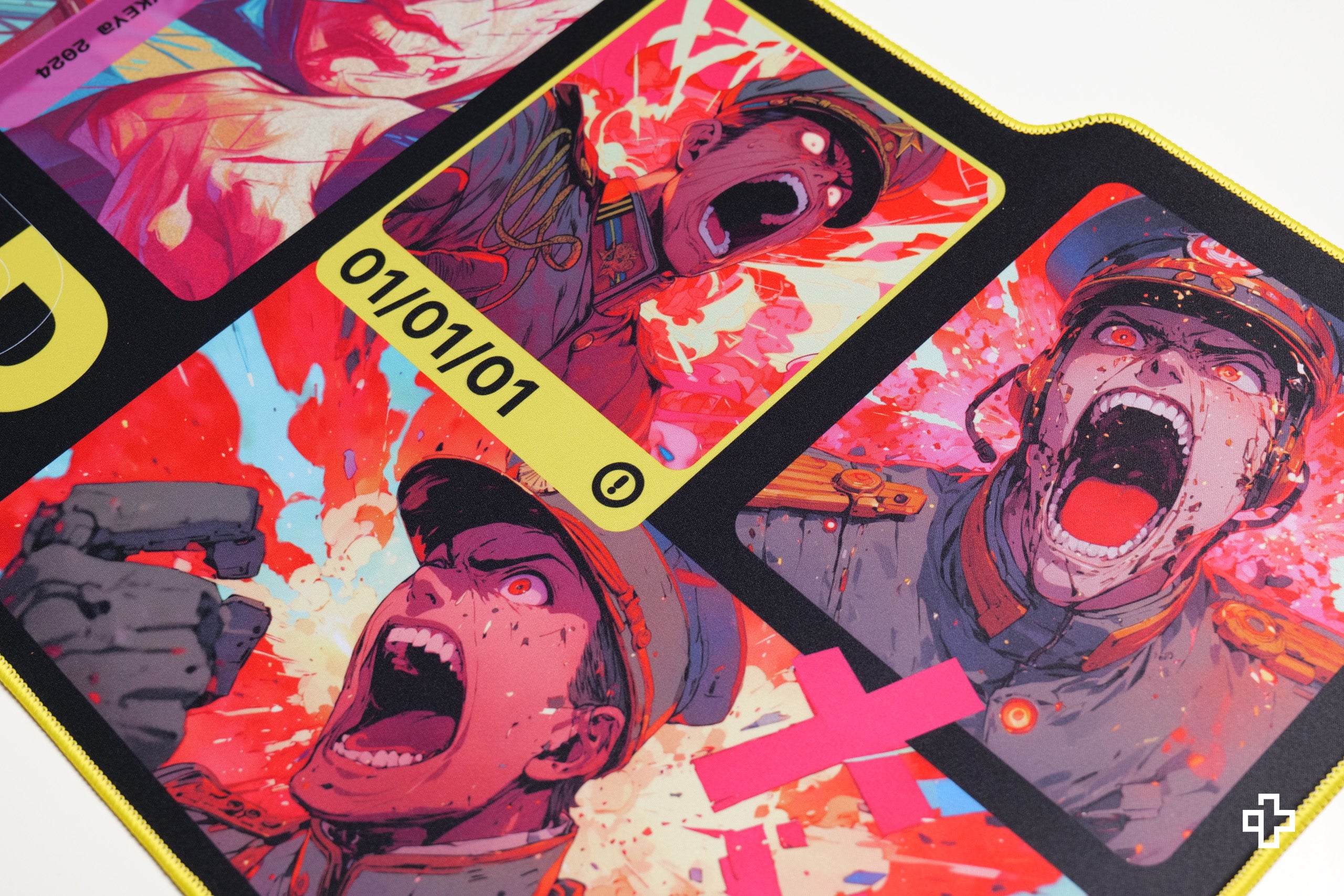 Deskmat Podkładka pod mysz QwertyKey Wojna 4mm marginesy szyte