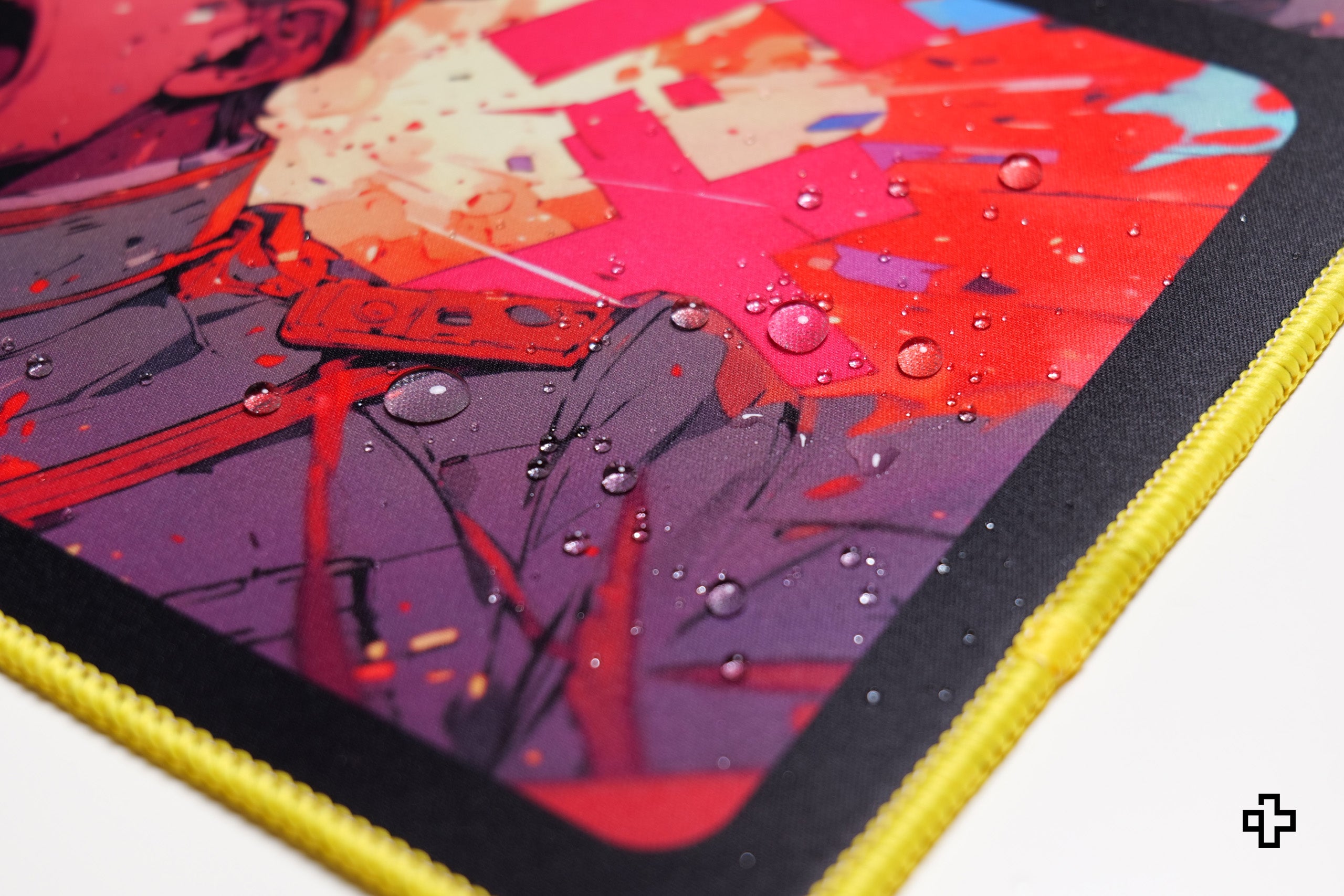 Deskmat Podkładka pod mysz QwertyKey Wojna 4mm marginesy szyte