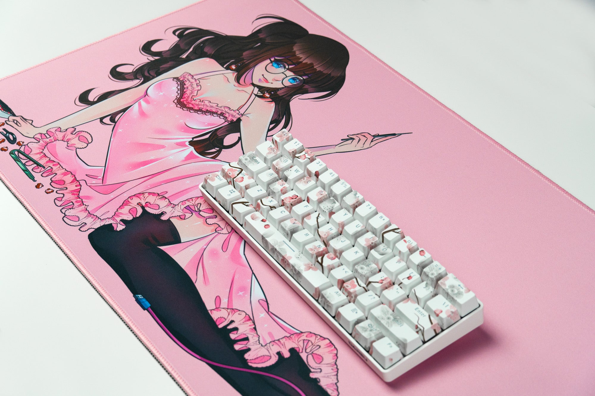 Deskmat Mousepad QwertyKey Anime Waifu 4mm margini cusute - QwertyKey