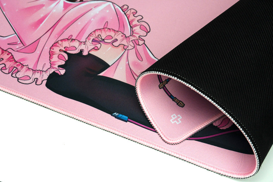 Deskmat Mousepad QwertyKey Anime Waifu 4mm margini cusute - QwertyKey