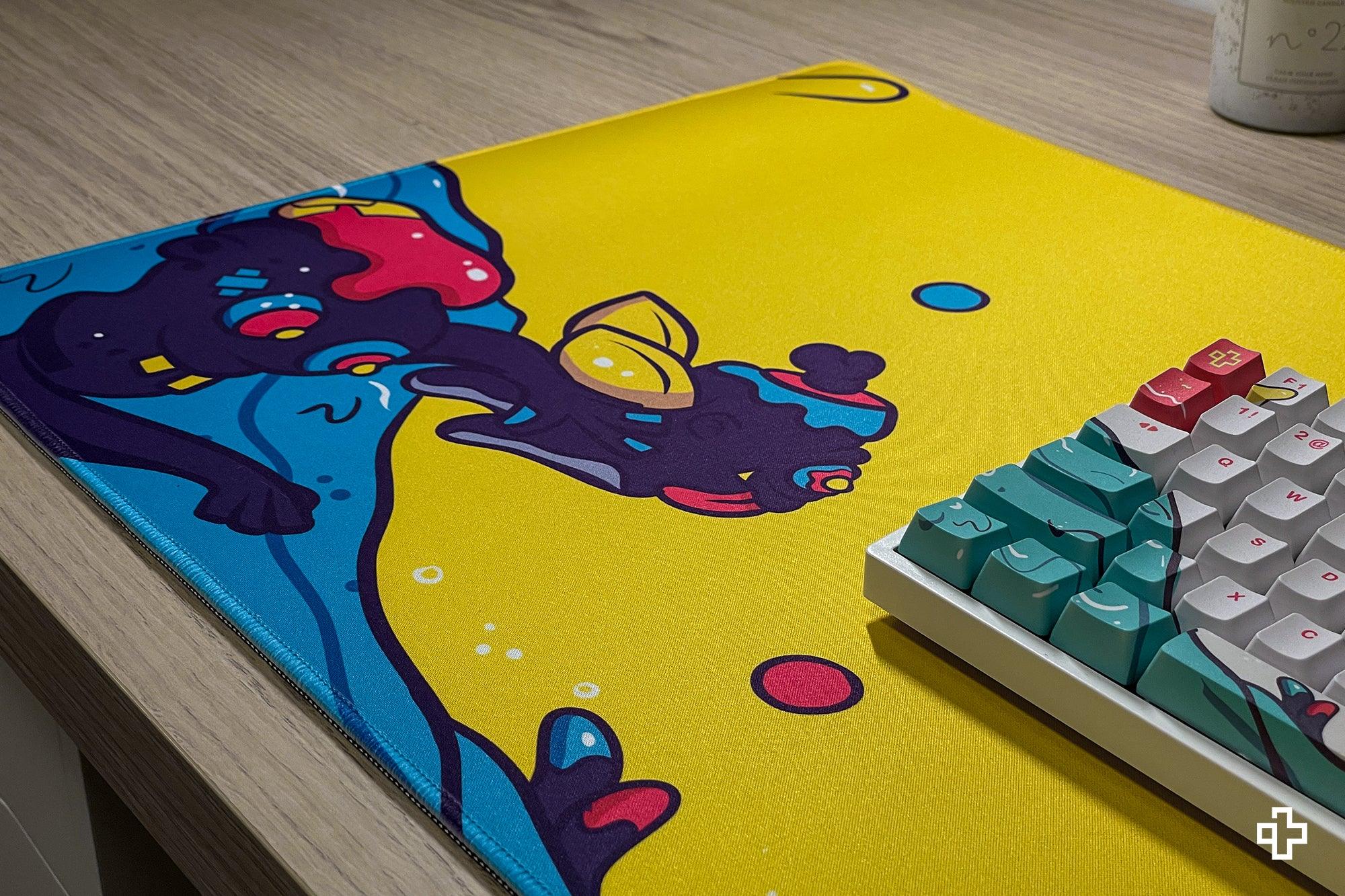 Deskmat Mousepad QwertyKey Octopus Galben 4mm margini cusute Deskmats QwertyKey