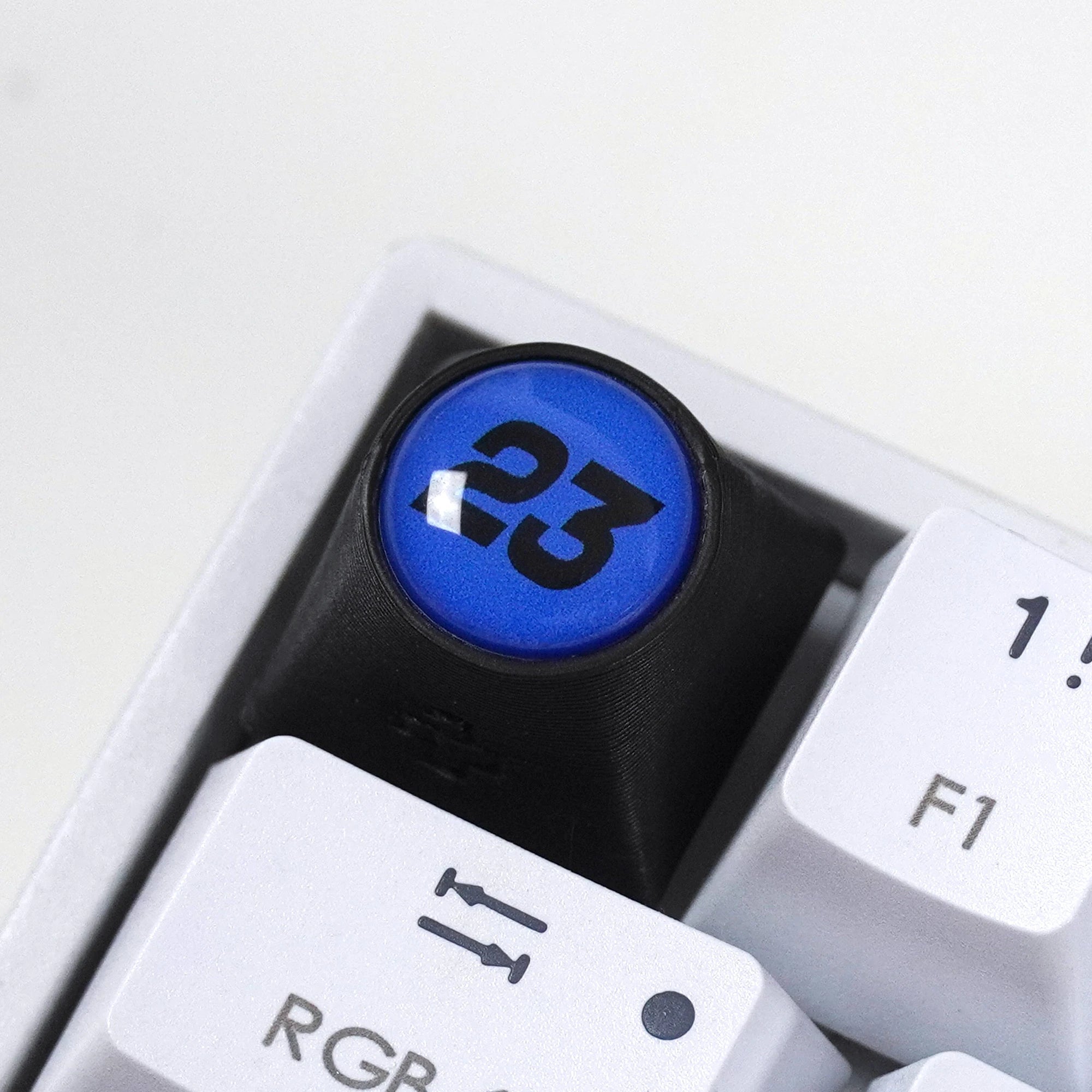 Artisan F1 - ALB + NR. 23