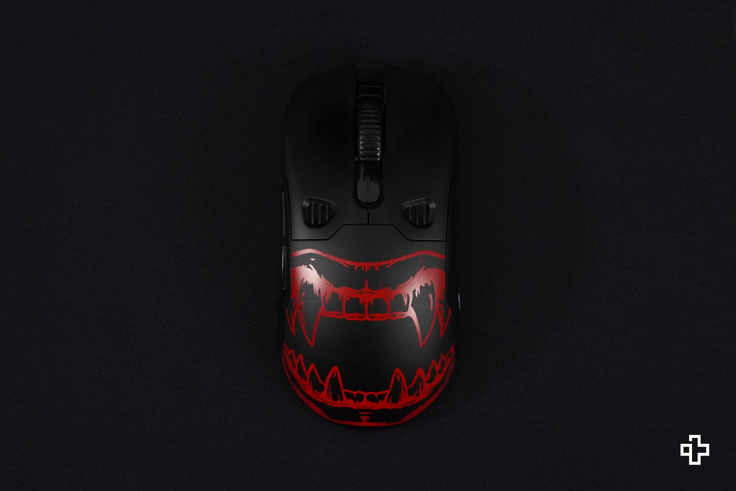 Cover Mouse QKM1 Dracula Negru