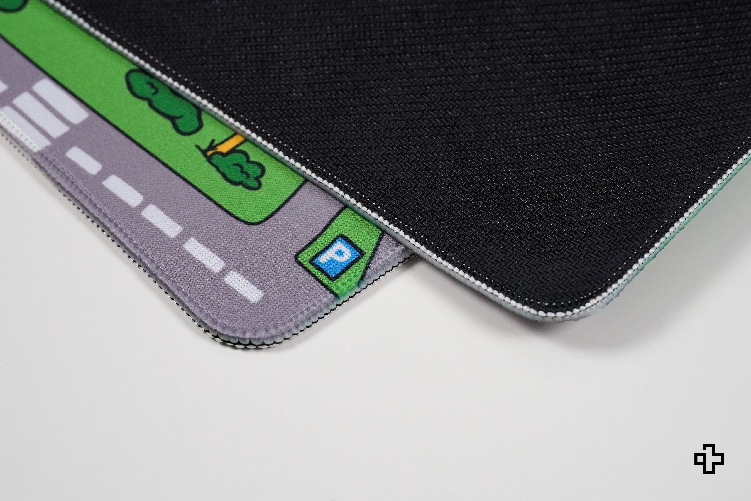 Deskmat Mousepad QwertyKey Nostalgia Zajęte Miasto 4mm marginesy obszyte