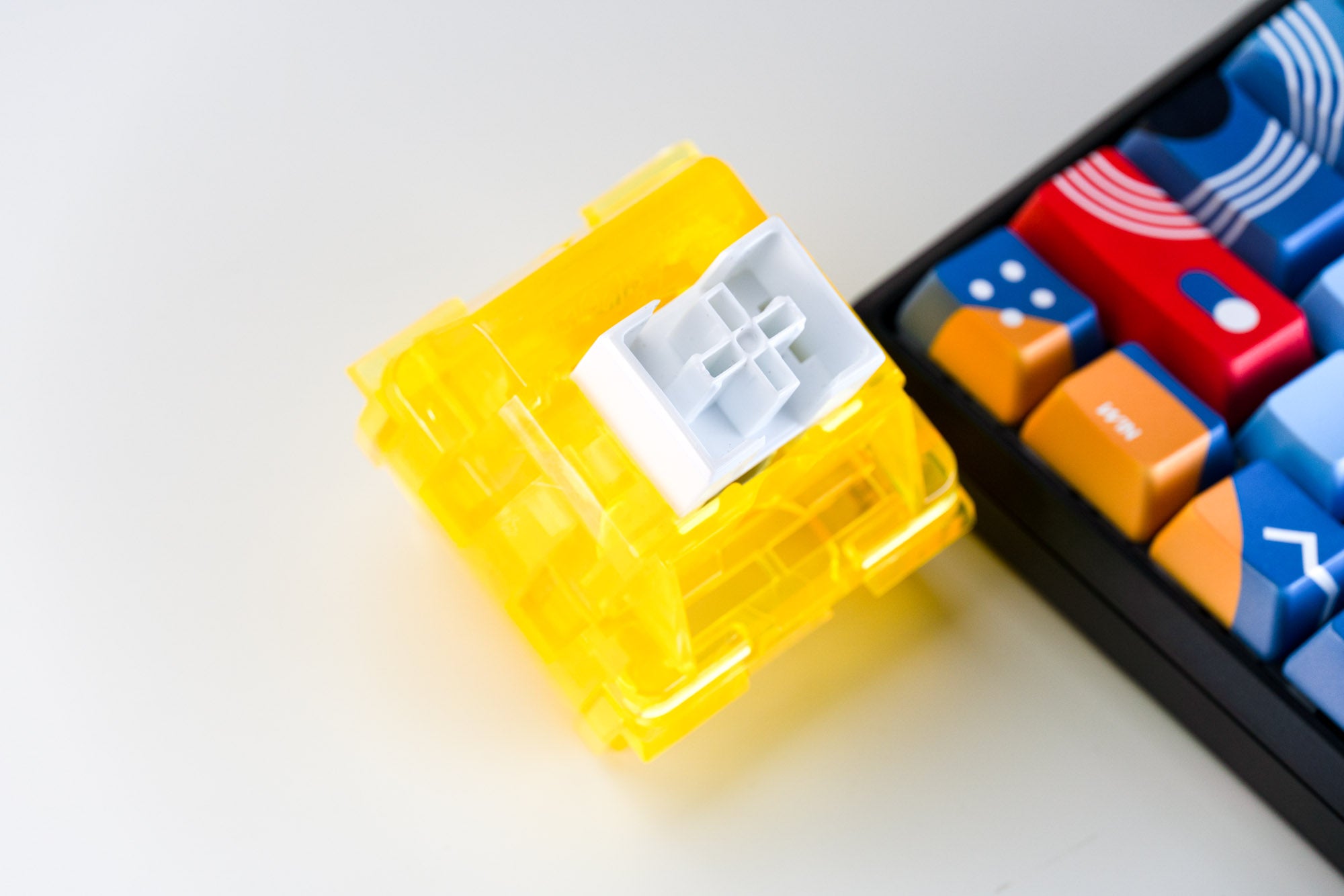 Jucarie Switch Mare Colorat - QwertyKey